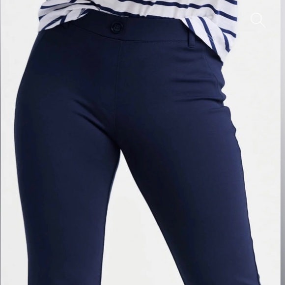 Betabrand Straight-Leg Classic Dress Pant Yoga Pants in Navy Blue - Picture 2 of 12